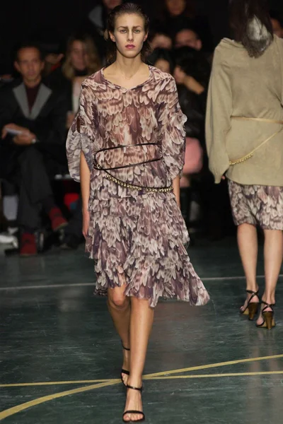 Look 38